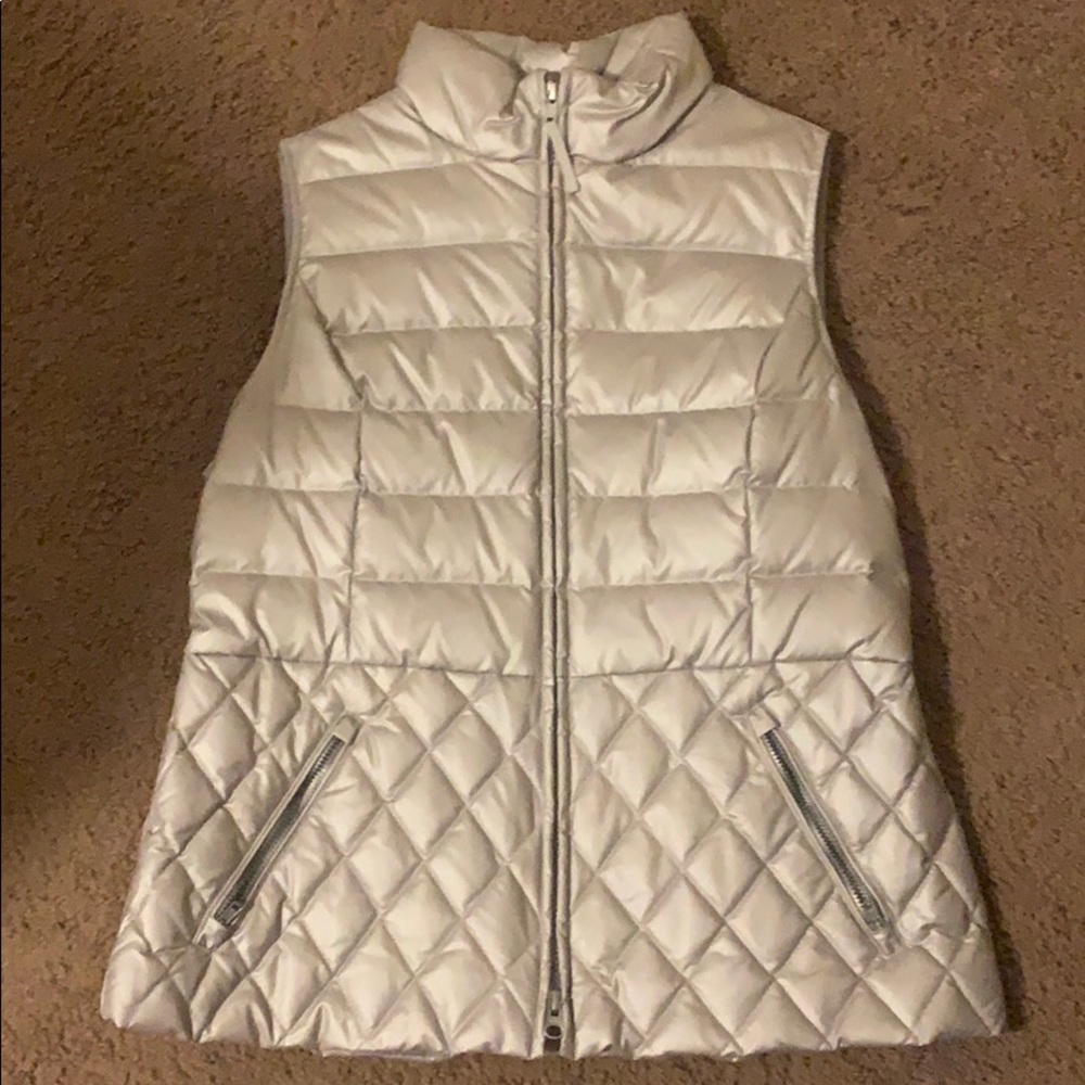 Silver Vest Tablots